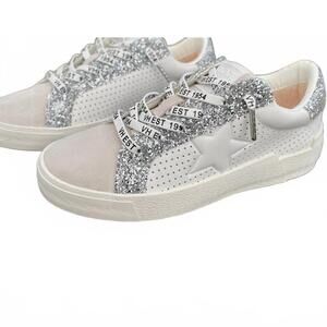 NEW VINTAGE HAVANA women's glitter trim star sneakers in white